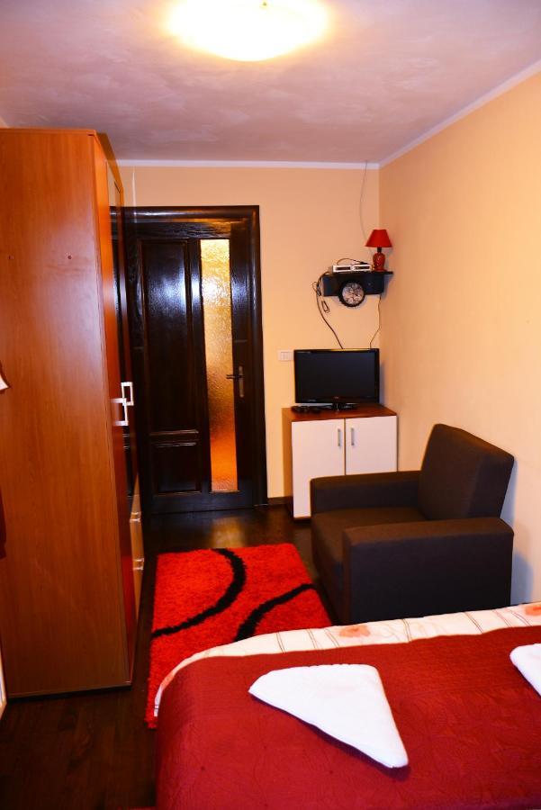 Casuta Lu' Liviu Villa Borsa  Ngoại thất bức ảnh